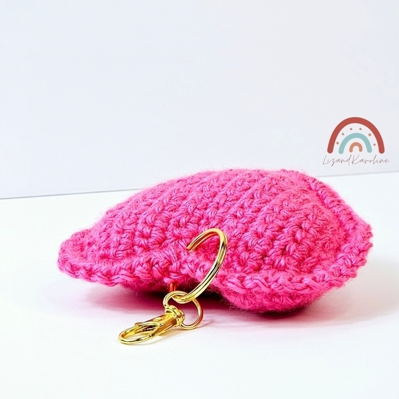 New! Handmade Crochet Vibrant Hot Pink Heart Keychain Bag Charm - Picture 3 of 9